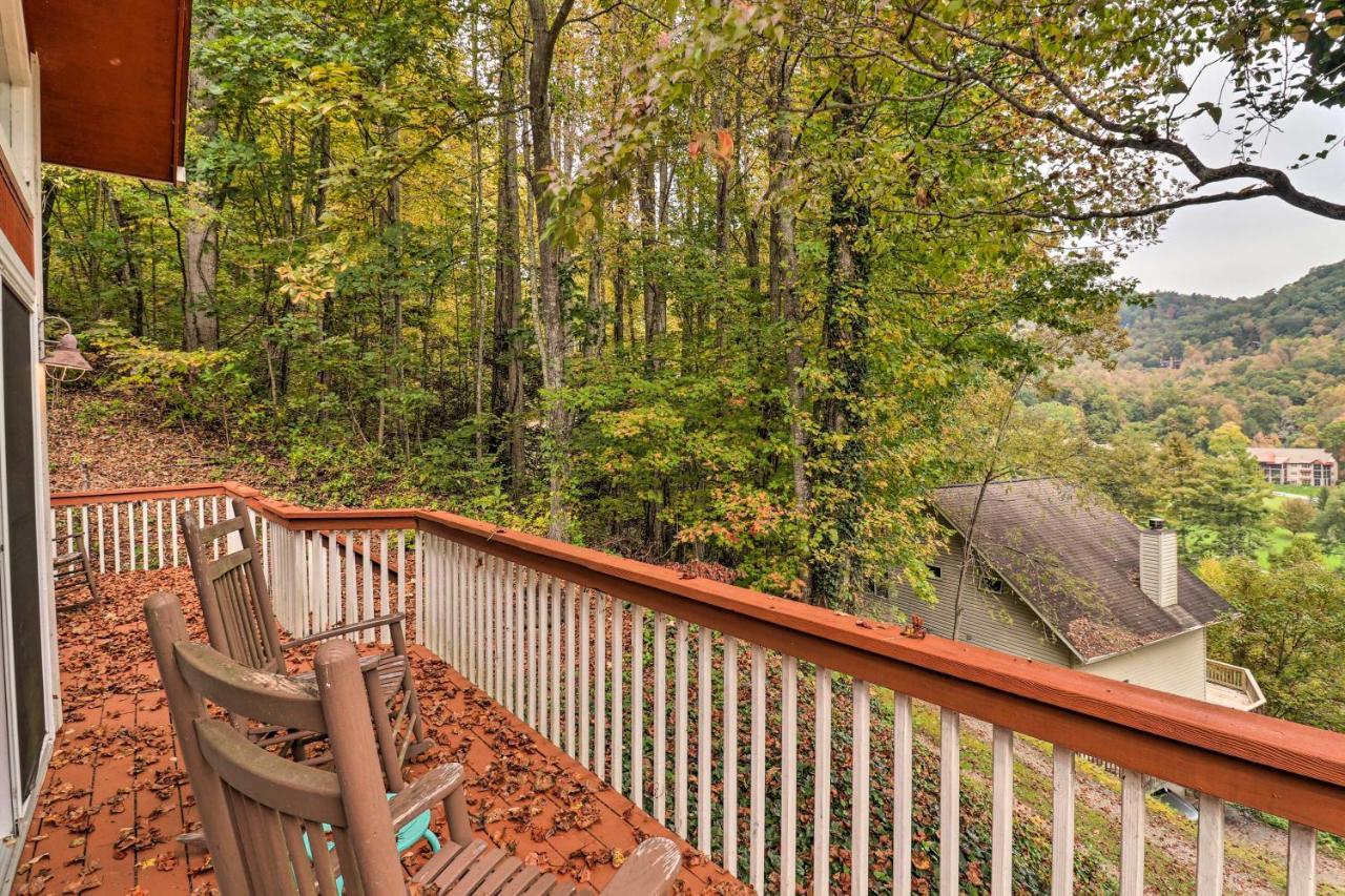 Rustic Red Cabin With Deck In Maggie Valley Club! Buitenkant foto