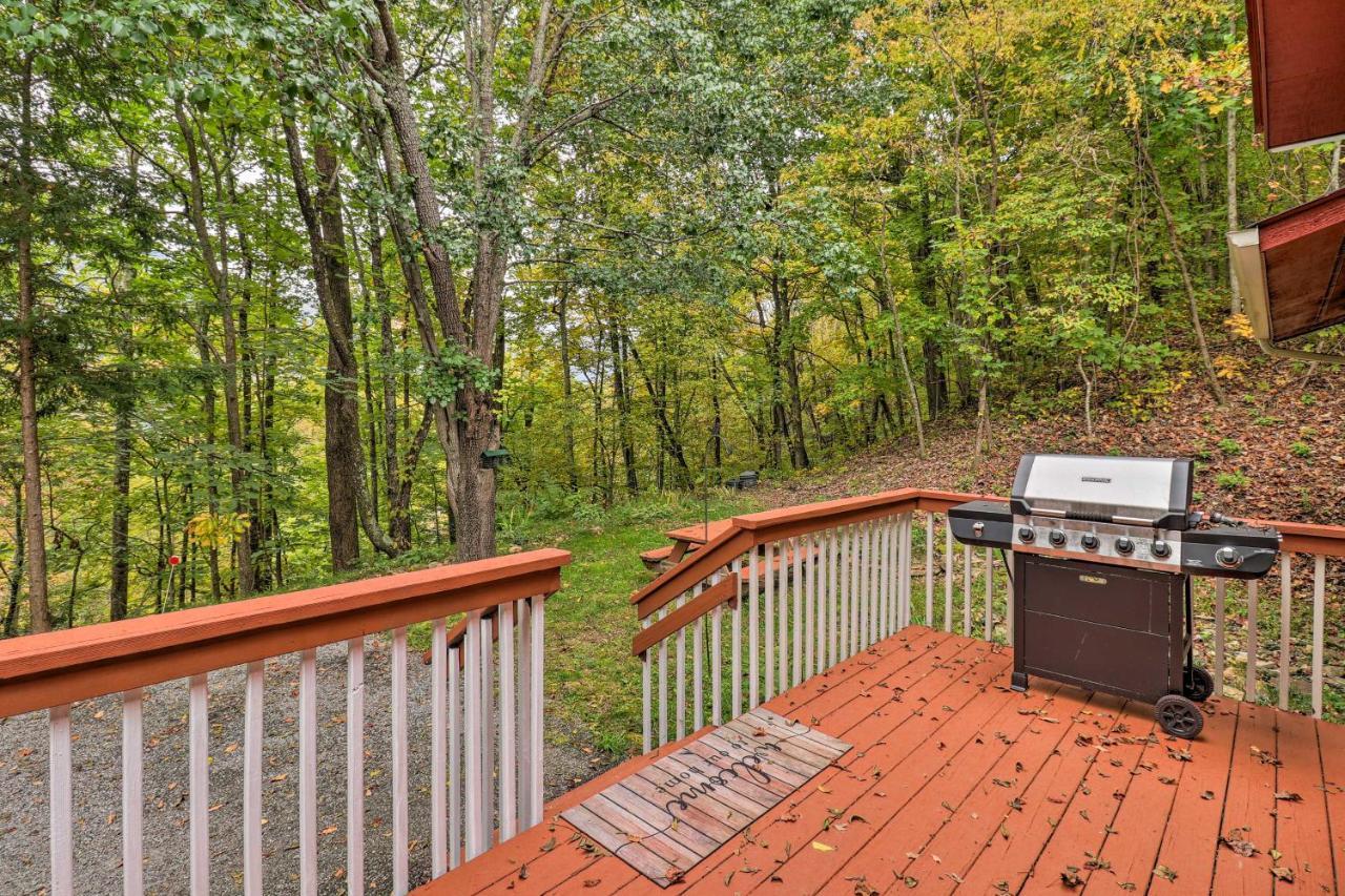 Rustic Red Cabin With Deck In Maggie Valley Club! Villa Buitenkant foto