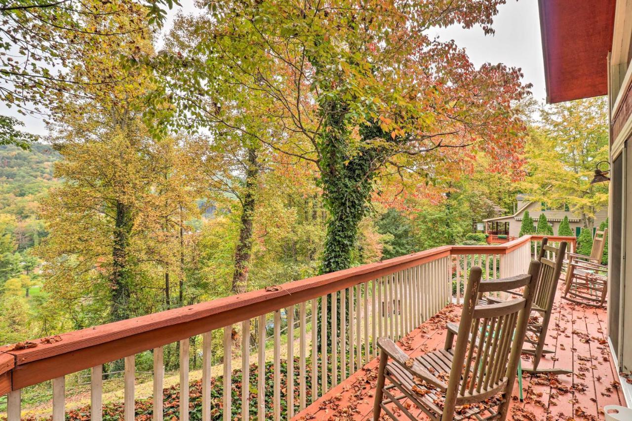 Rustic Red Cabin With Deck In Maggie Valley Club! Buitenkant foto